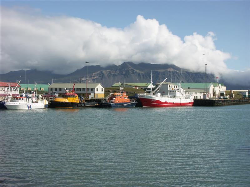 Iceland Hofn-the harbor.jpg
